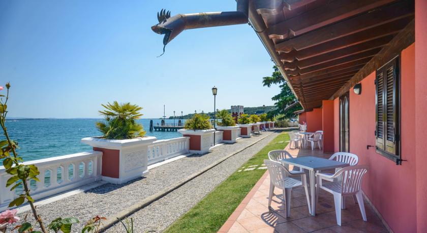 Villa Garuti Village Padenghe sul Garda Rum bild