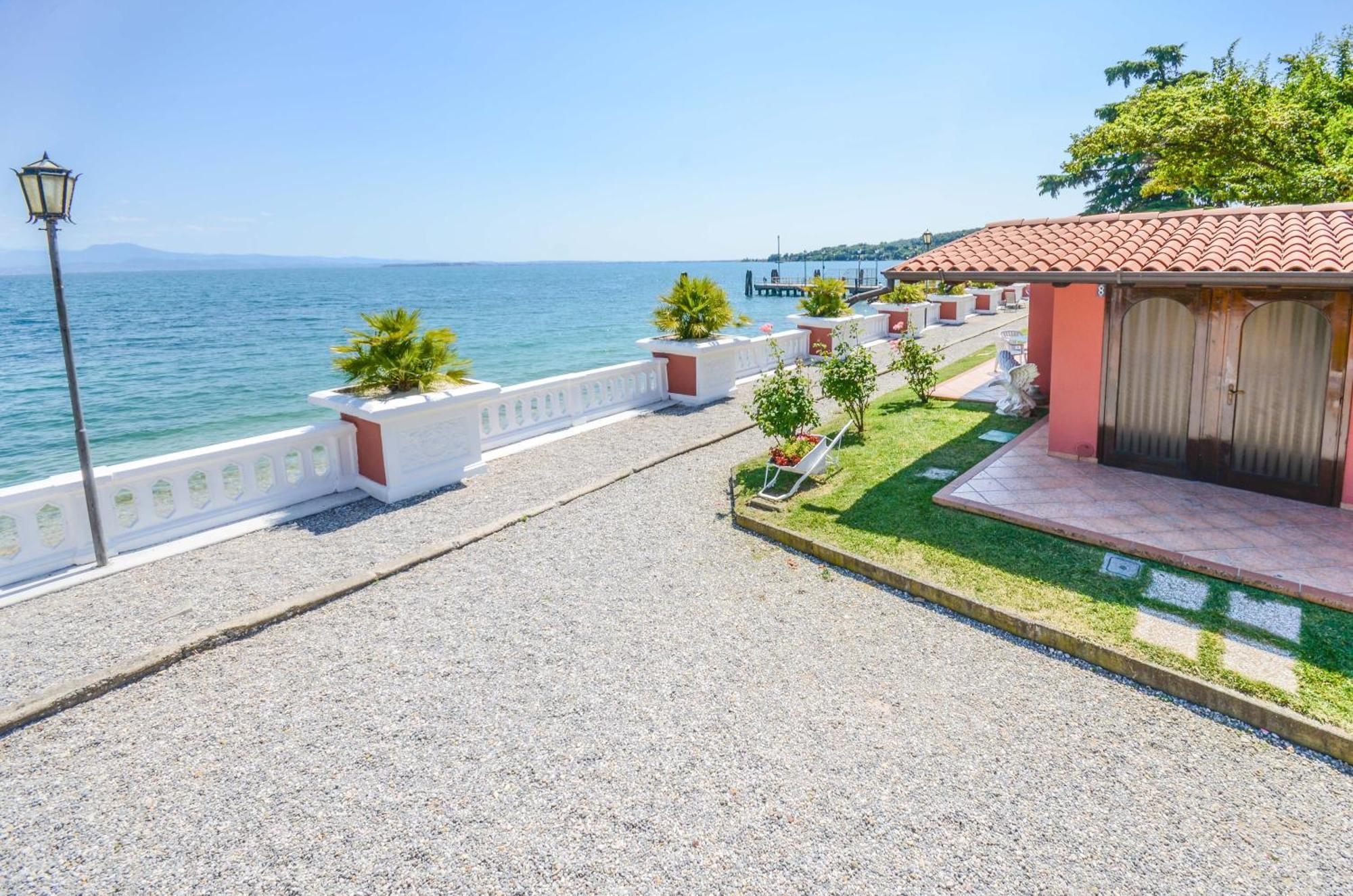 Villa Garuti Village Padenghe sul Garda Exteriör bild
