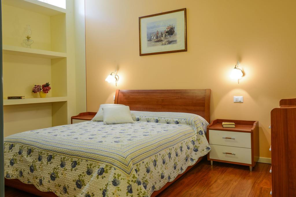Villa Garuti Village Padenghe sul Garda Exteriör bild