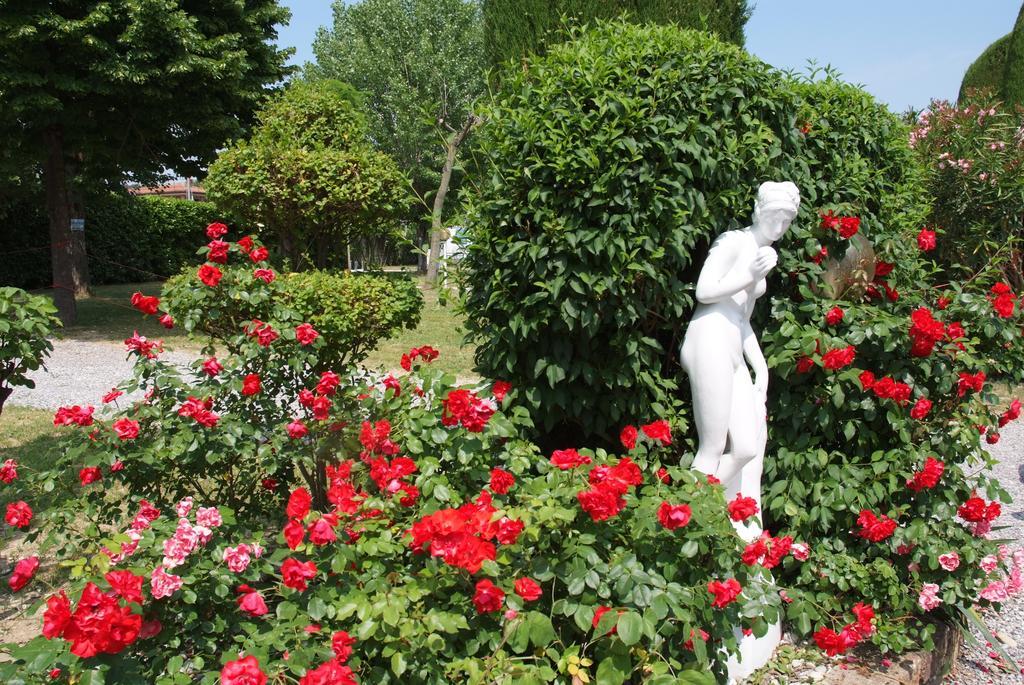 Villa Garuti Village Padenghe sul Garda Exteriör bild