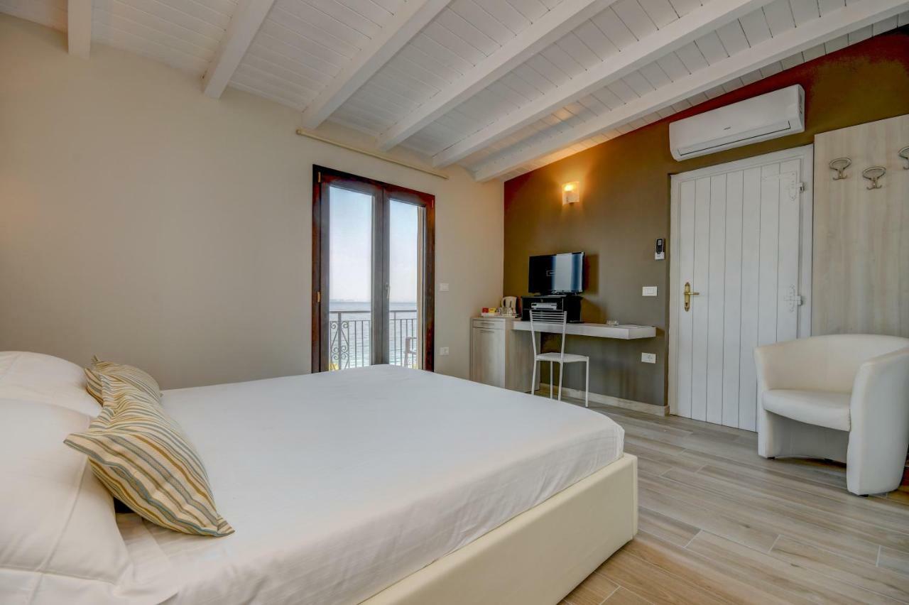 Villa Garuti Village Padenghe sul Garda Exteriör bild